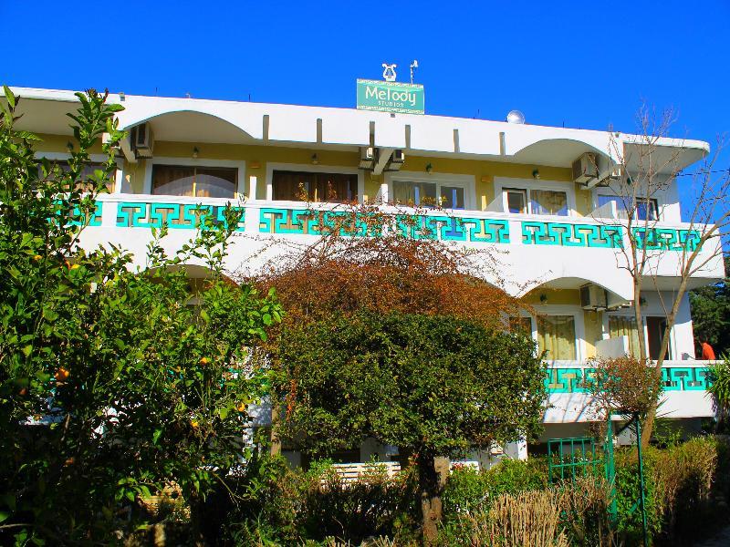 Melody Studios 法里拉基 外观 照片